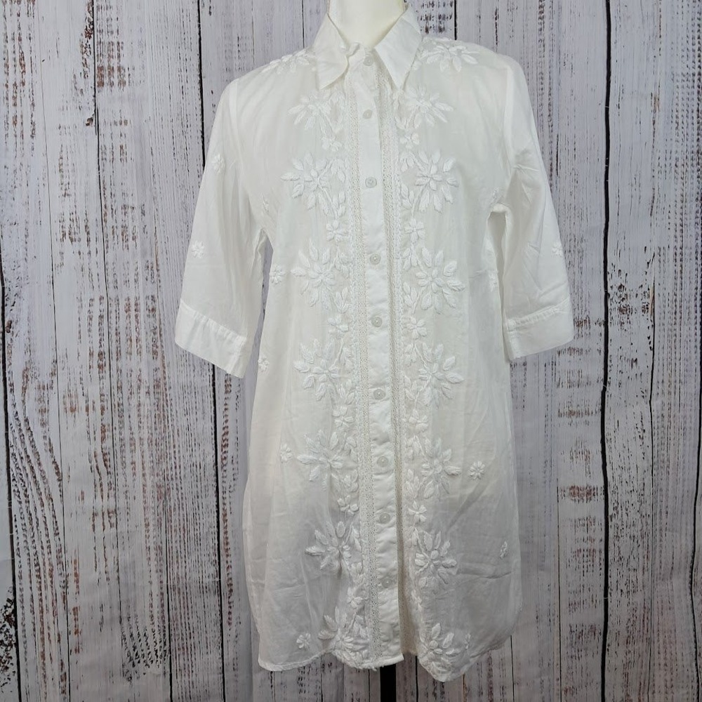 Novica S Chikankari Embroidered White Cotton Button‎ Front Blouse India Boho - Picture 2 of 9
